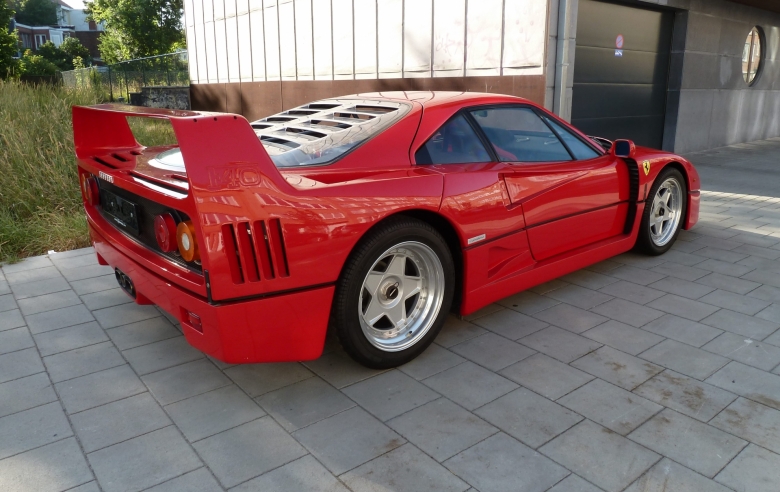 F40