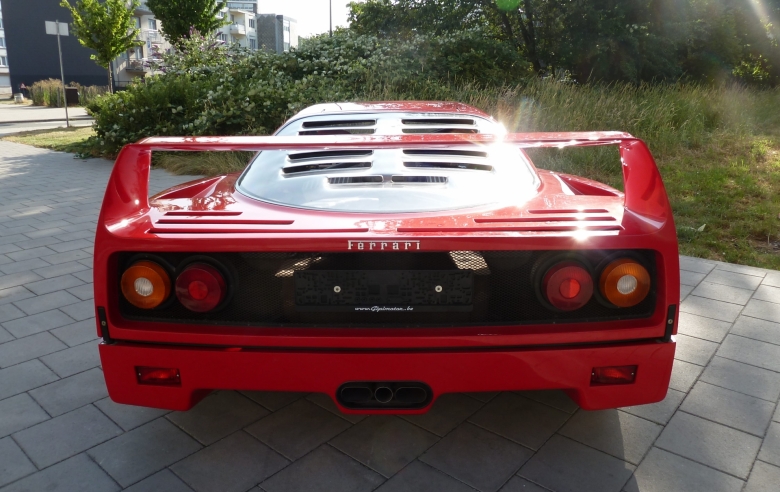 F40