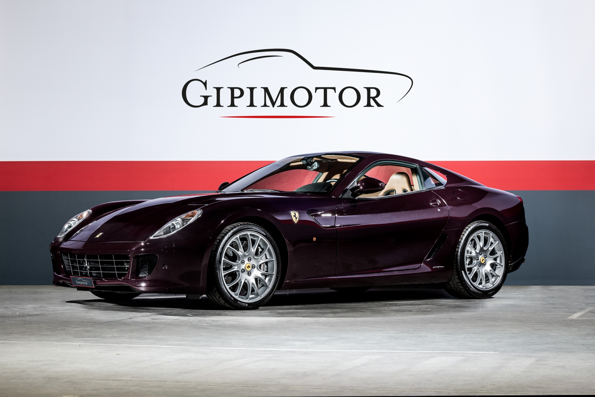 f599-gtb-man-3-4avg.jpg