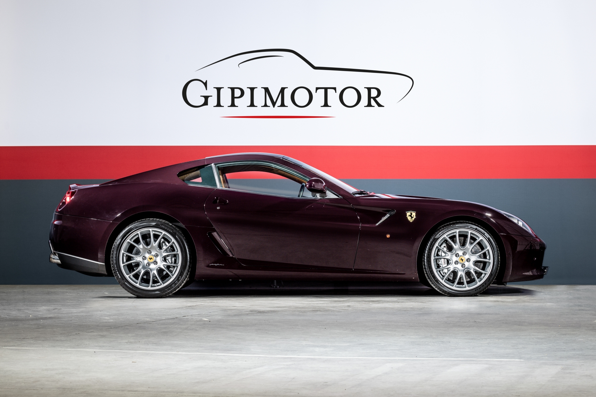 f599-gtb-man-profile-d.jpg