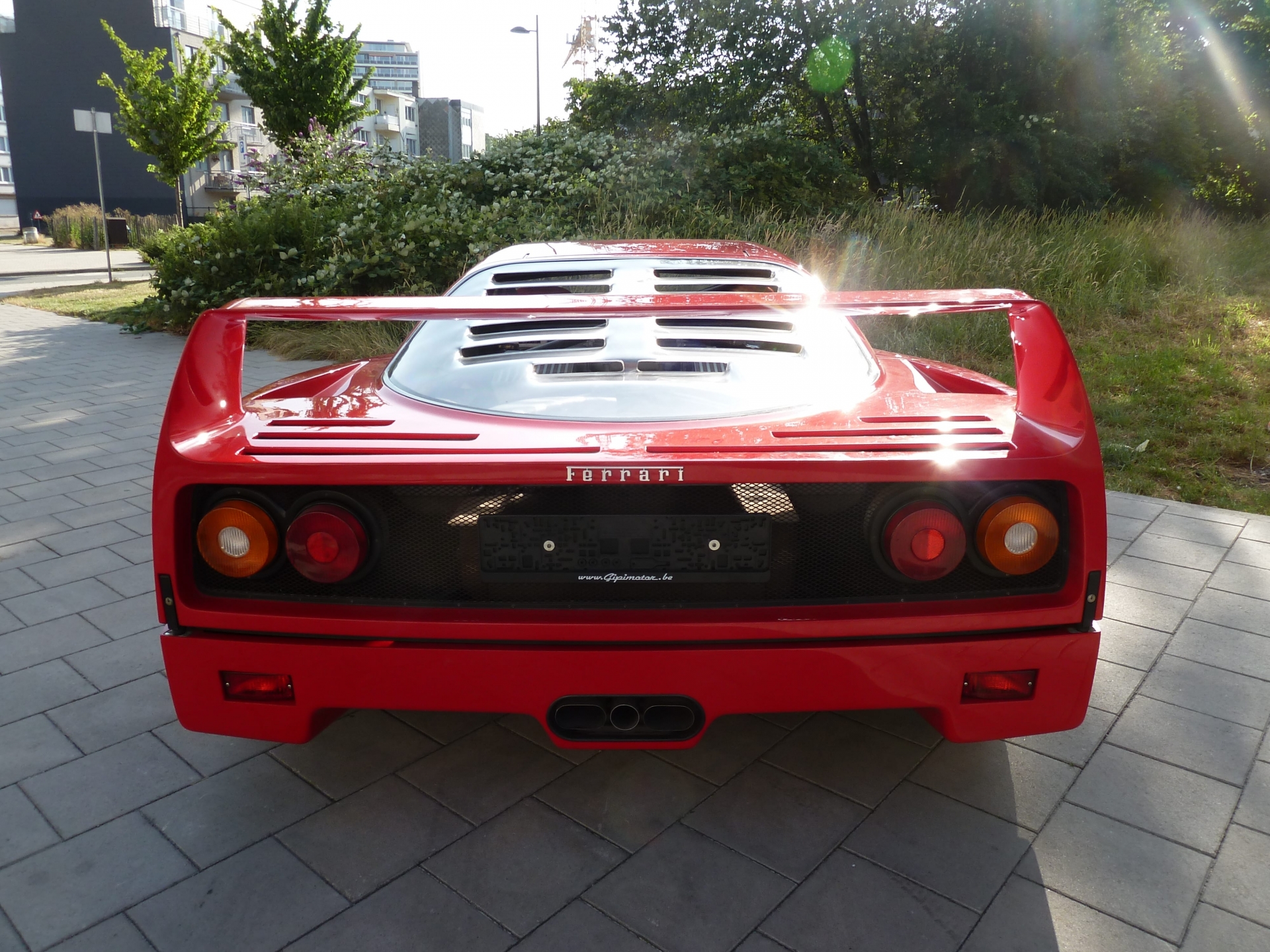 ferrari_f40_5.jpg